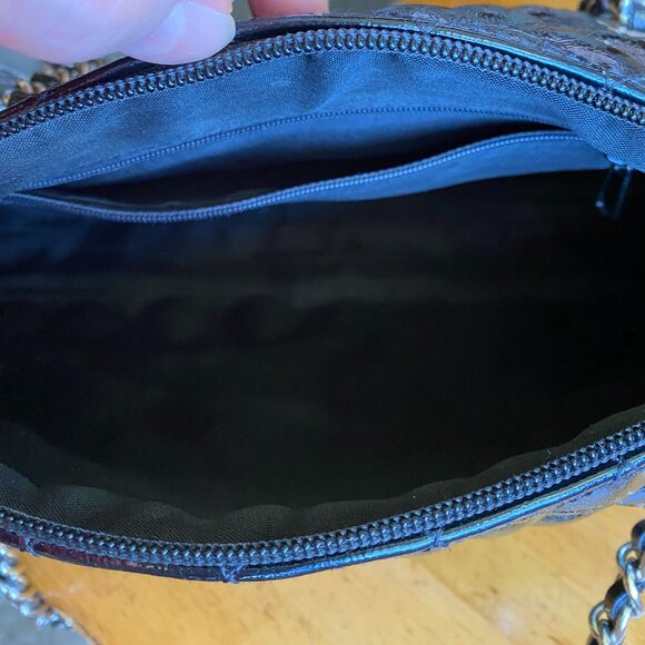 Women's Black Diamond Pattern Bag - Picture 2 of 14